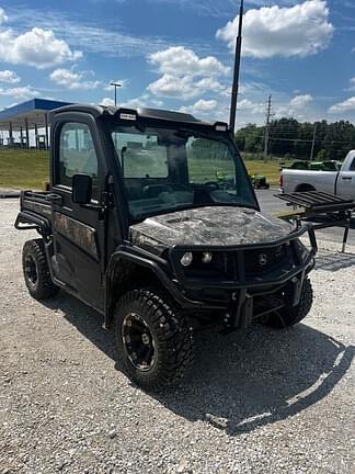 Image of John Deere XUV 835R equipment image 1