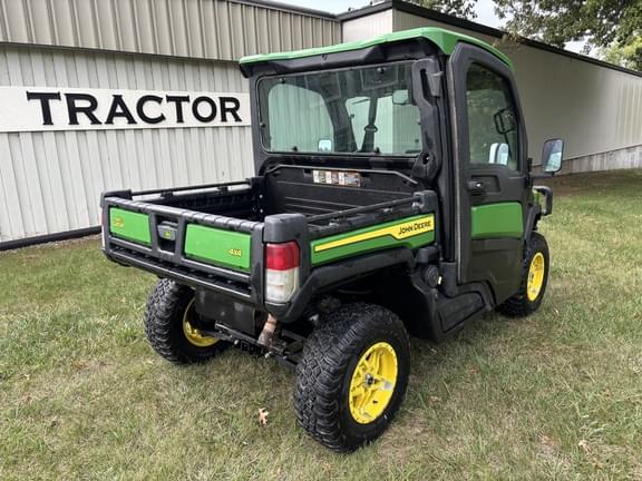 Image of John Deere XUV 835R equipment image 3