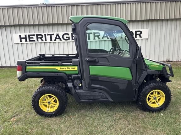 Image of John Deere XUV 835R equipment image 4