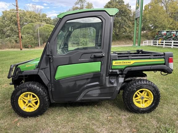 Image of John Deere XUV 835R equipment image 1