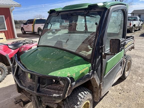 Image of John Deere XUV 835R Primary image