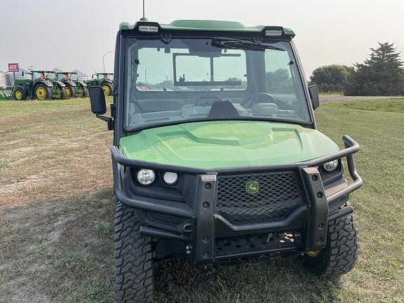 Image of John Deere XUV 835R equipment image 3