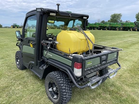 Image of John Deere XUV 835R equipment image 2