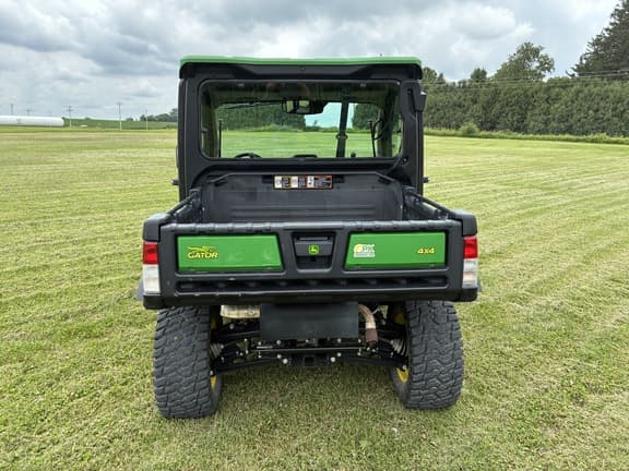 Image of John Deere XUV 835R equipment image 3