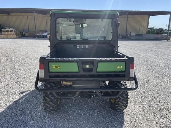 Image of John Deere XUV 835R equipment image 4