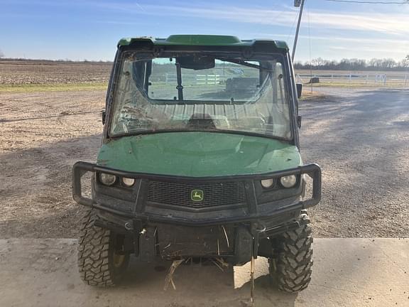 Image of John Deere XUV 835R equipment image 4