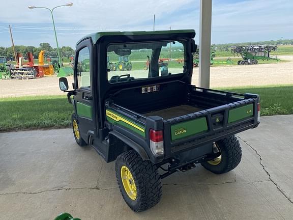 Image of John Deere XUV 835R equipment image 3