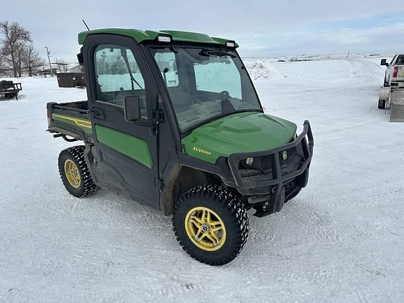 Image of John Deere XUV 835R Primary image