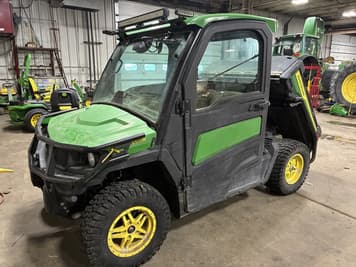 Main image John Deere XUV 835R