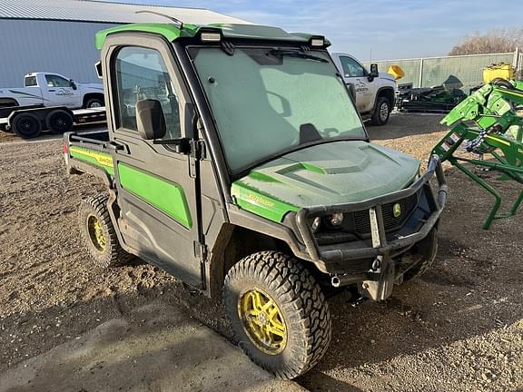 Image of John Deere XUV 835R Primary image