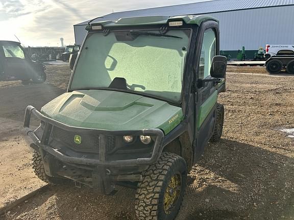 Image of John Deere XUV 835R equipment image 1