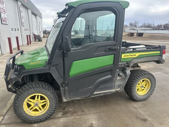 Image of John Deere XUV 835R Image 0