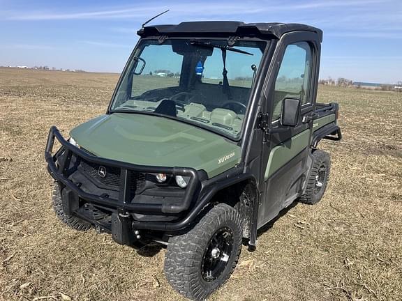 Image of John Deere XUV 835R Primary image