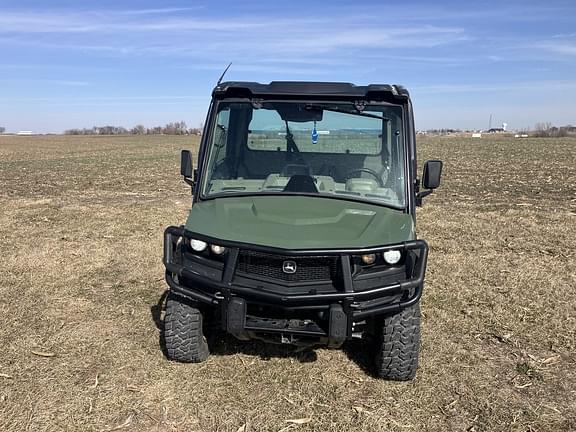 Image of John Deere XUV 835R equipment image 2