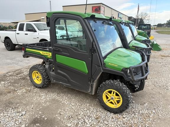 Image of John Deere XUV 835R Primary image