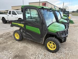 2022 John Deere XUV 835R Image