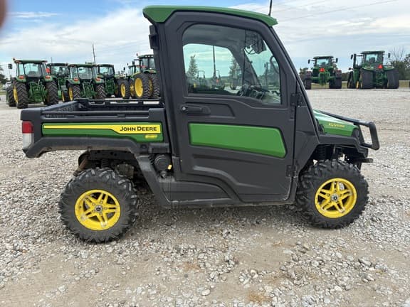 Image of John Deere XUV 835R equipment image 4