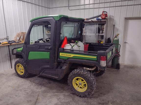 Image of John Deere XUV 835R equipment image 2