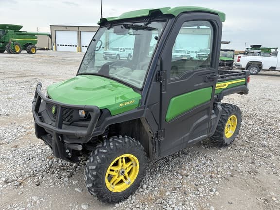 Image of John Deere XUV 835R equipment image 2