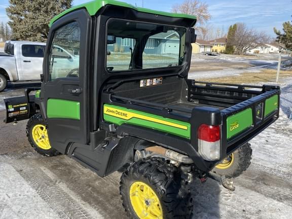 Image of John Deere XUV 835R equipment image 4