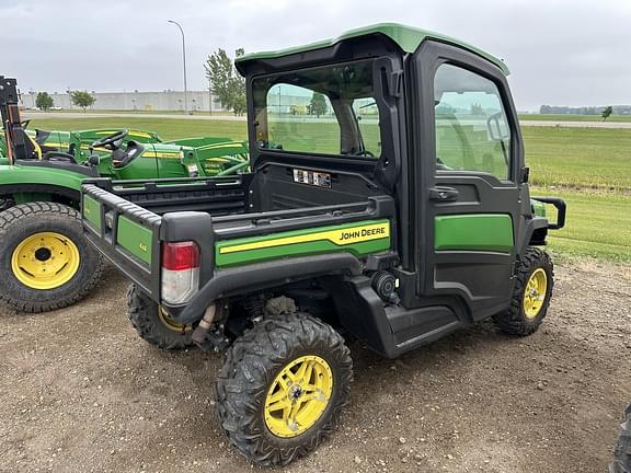 Image of John Deere XUV 835R equipment image 3