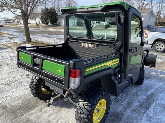 Image of John Deere XUV 835R equipment image 2