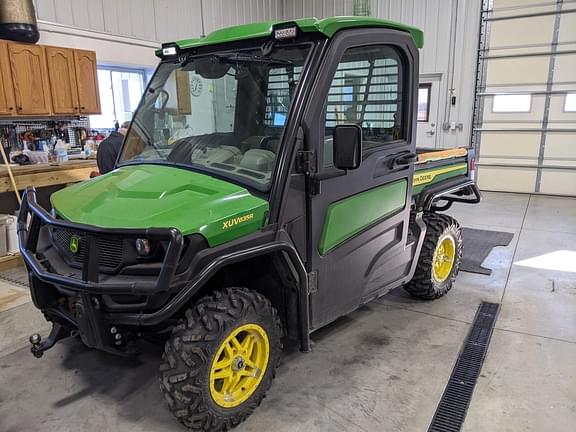 Image of John Deere XUV 835R Primary image