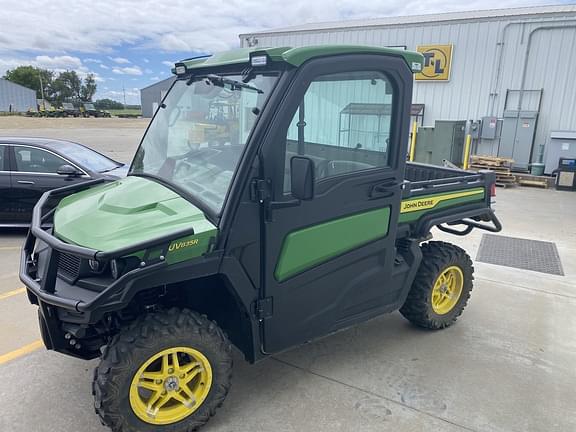 Image of John Deere XUV 835R equipment image 1