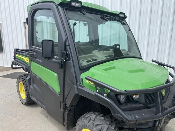 Image of John Deere XUV 835R equipment image 2