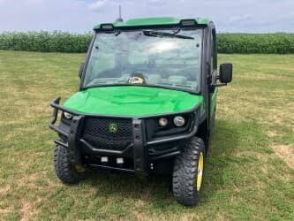Image of John Deere XUV 835R equipment image 3