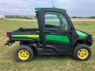 Image of John Deere XUV 835R equipment image 2