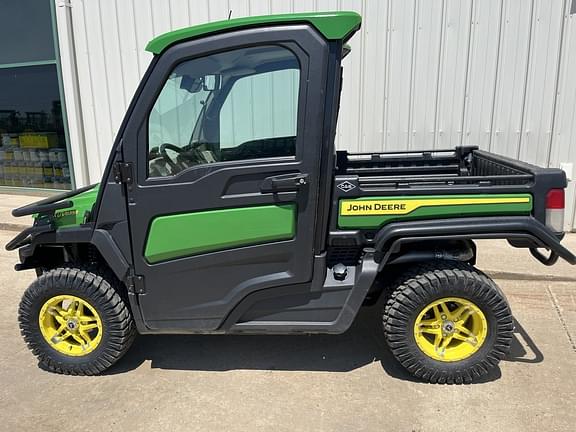 Image of John Deere XUV 835R equipment image 2