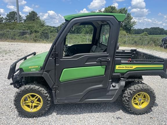 Image of John Deere XUV 835R equipment image 2