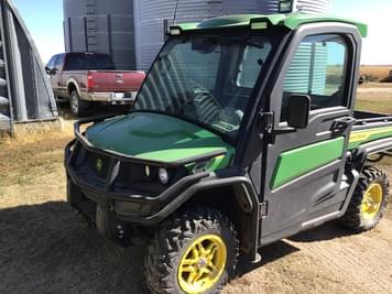 Main image John Deere XUV 835R