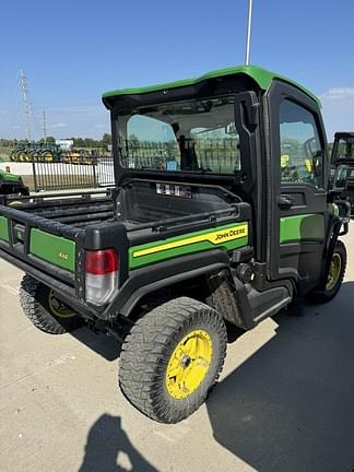 Image of John Deere XUV 835R equipment image 2