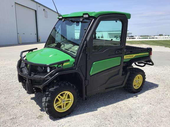 Image of John Deere XUV 835R Primary image