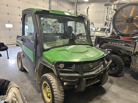 Image of John Deere XUV 835R Primary image
