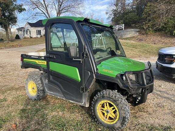 Image of John Deere XUV 835R equipment image 1