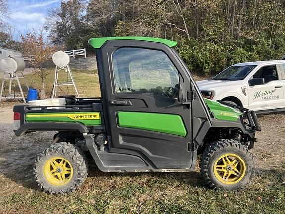 Image of John Deere XUV 835R equipment image 3