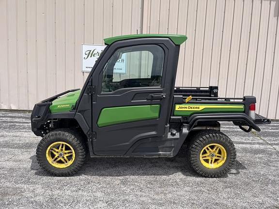 Image of John Deere XUV 835R equipment image 1