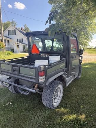 Image of John Deere XUV 835R equipment image 2