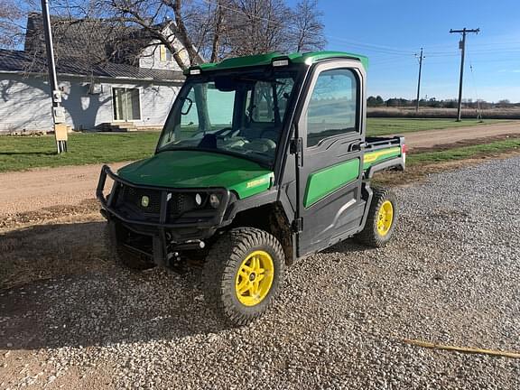 Image of John Deere XUV 835R Primary image