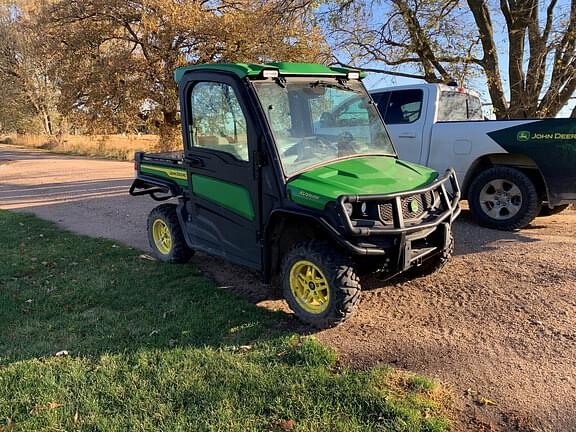 Image of John Deere XUV 835R Primary image