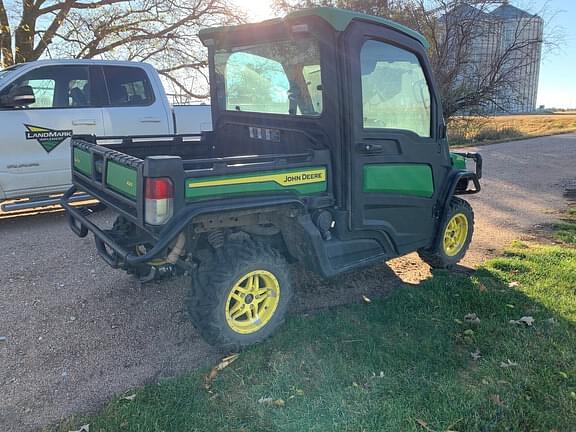 Image of John Deere XUV 835R equipment image 2