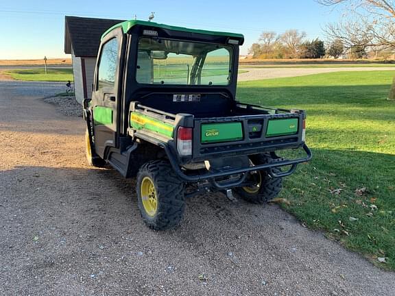 Image of John Deere XUV 835R equipment image 3