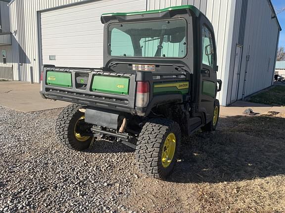 Image of John Deere XUV 835R equipment image 2