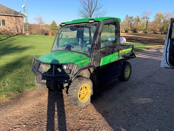 Image of John Deere XUV 835R equipment image 1