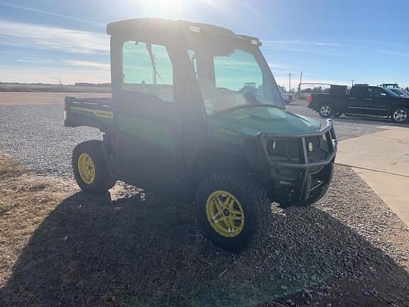 Image of John Deere XUV 835R equipment image 1