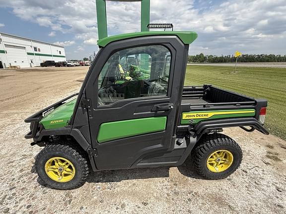 Image of John Deere XUV 835R equipment image 3