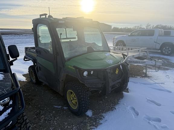 Image of John Deere XUV 835R equipment image 2